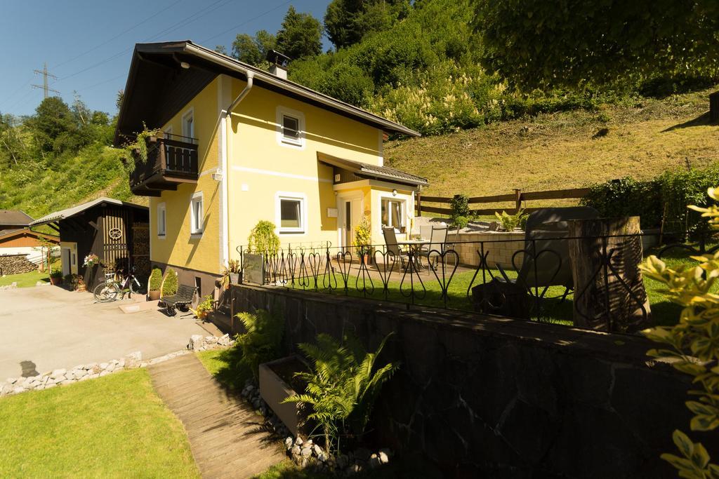 Ferienhaus Christine Taxenbach Exterior foto